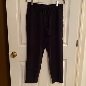 Lululemon On the Fly Pant 25” NWT